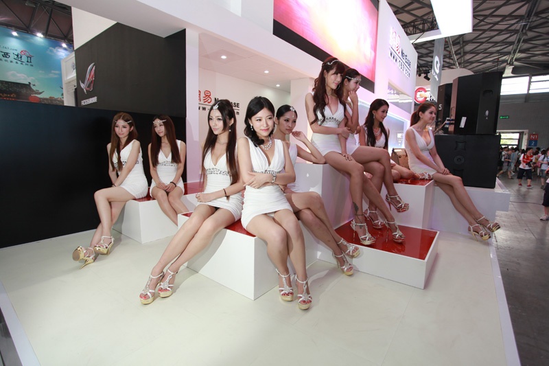 Chinese Show Girls ChinaJoy Photo 2